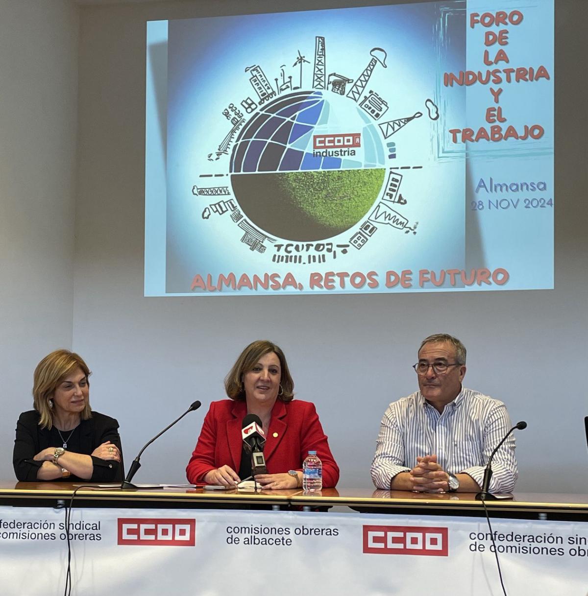 Un momento de la clausura del Foro de la Industria celebrado en Almansa.