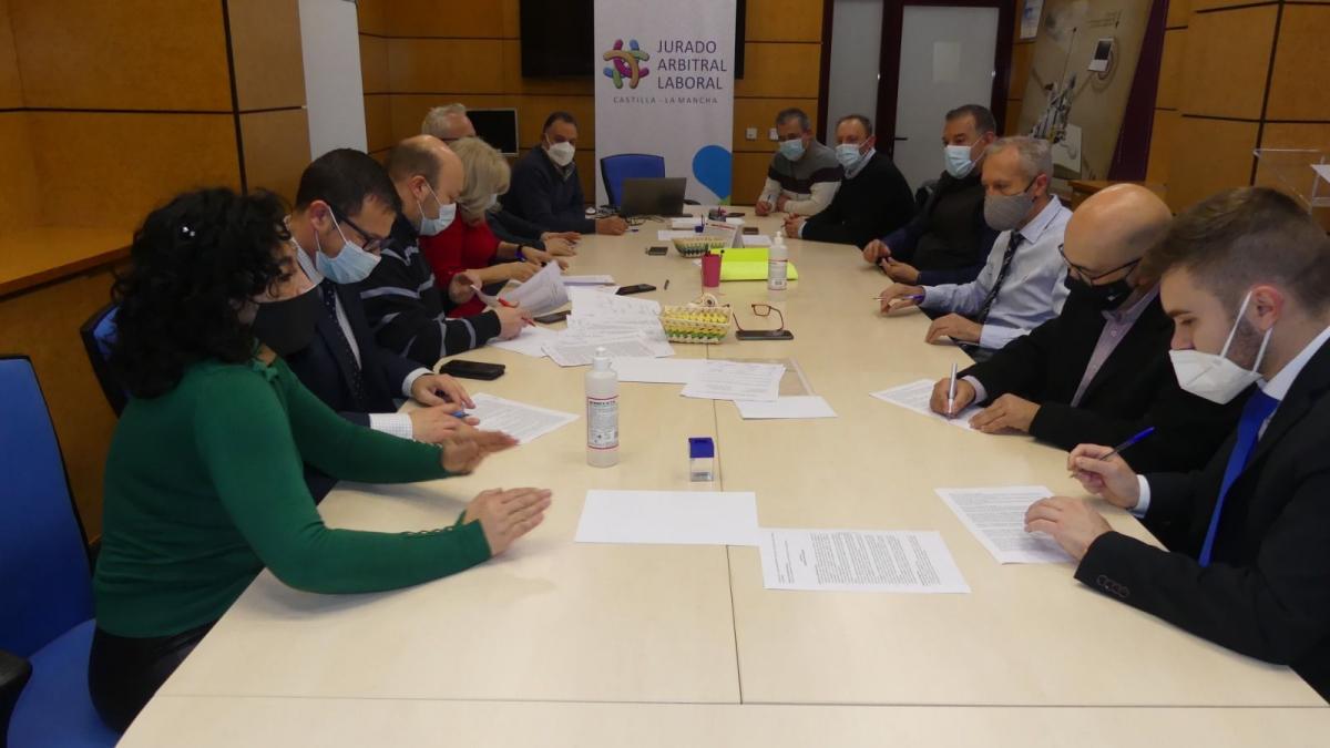 Firmado el convenio colectivo de Comercio General de Cuenca para 4.500 trabajadoras y trabajadores