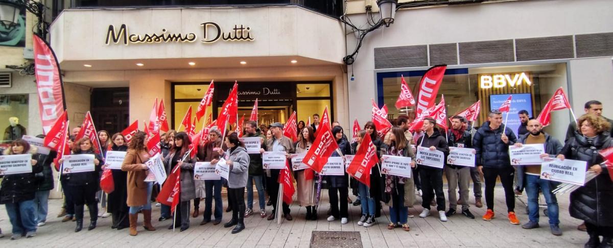 Movilizacin contra el cierre de Massimo Dutti en Ciudad Real