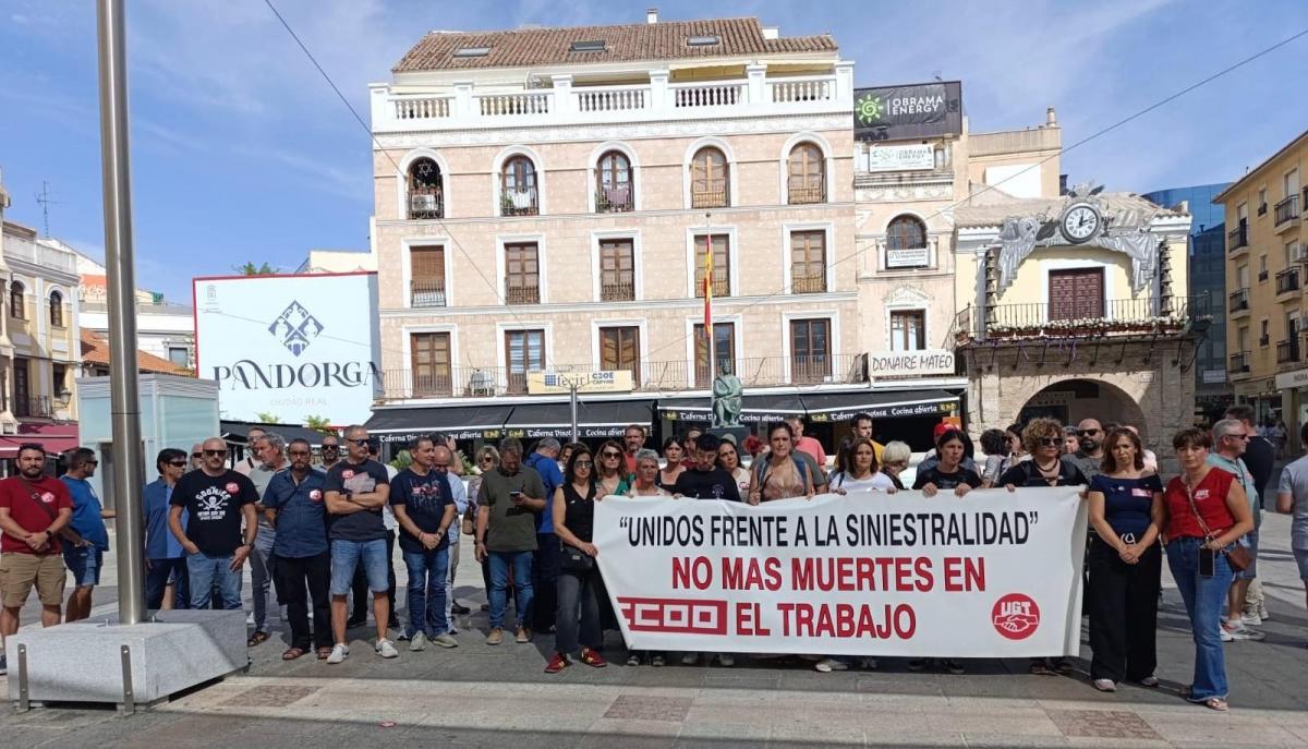 Concentración de CCOO y UGT en Ciudad Real contra la siniestralidad laboral