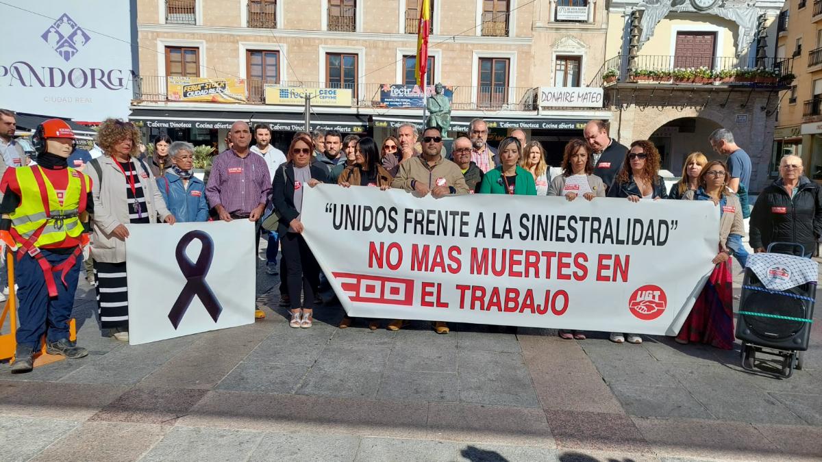 Concentración contra la siniestralidad laboral en Ciudad Real