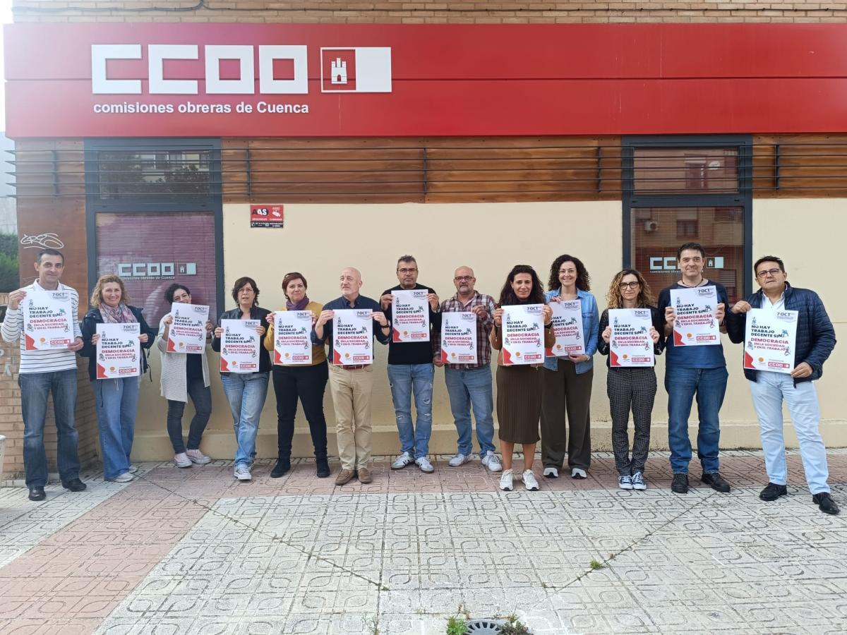 Concentracin de CCOO Cuenca con motivo de la Jornada Mundial por el Trabajo Decente