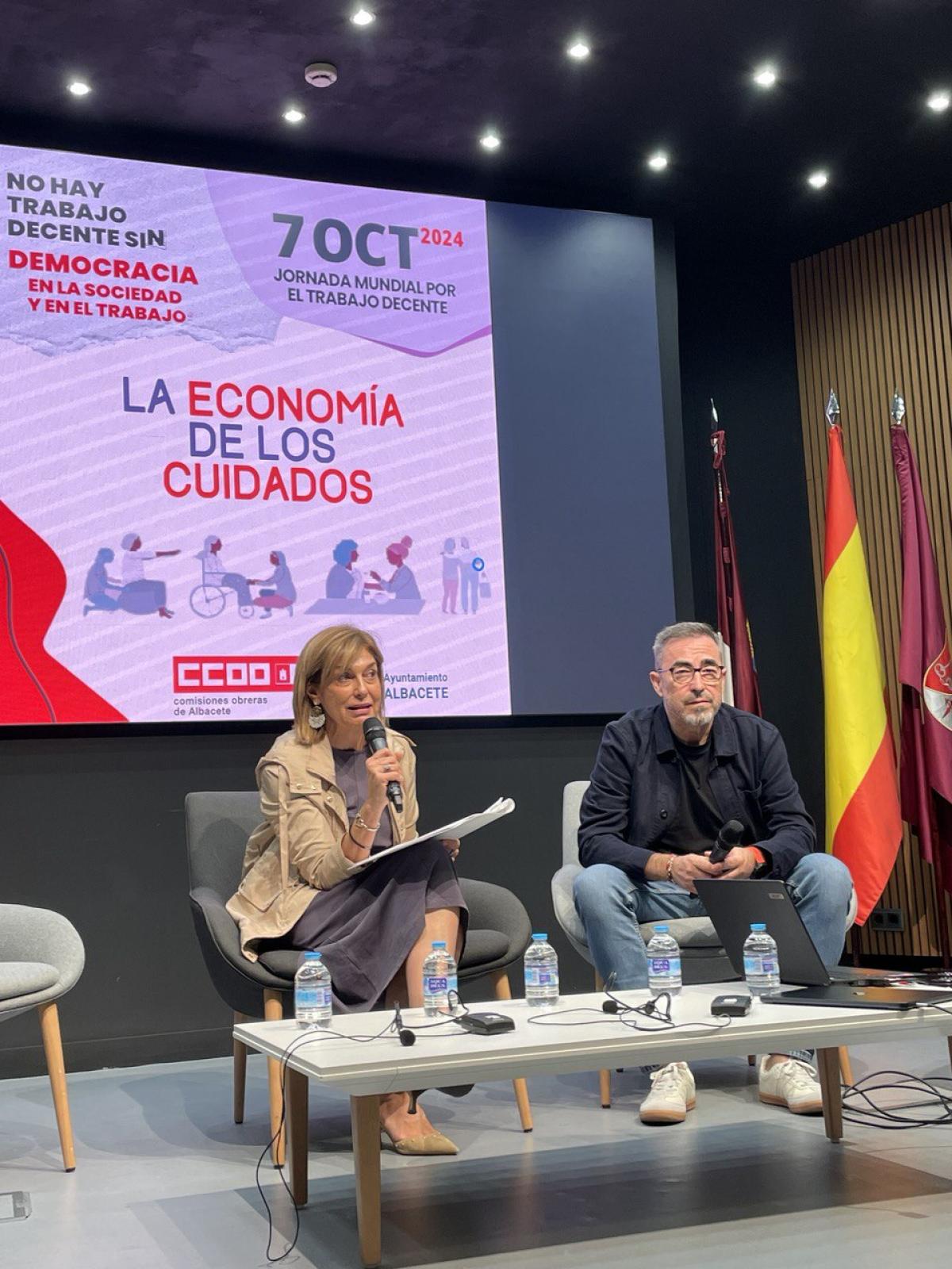 Jornada sobre cuidados en Albacete con motivo de la Jornada Mundial por el Trabajo Decente