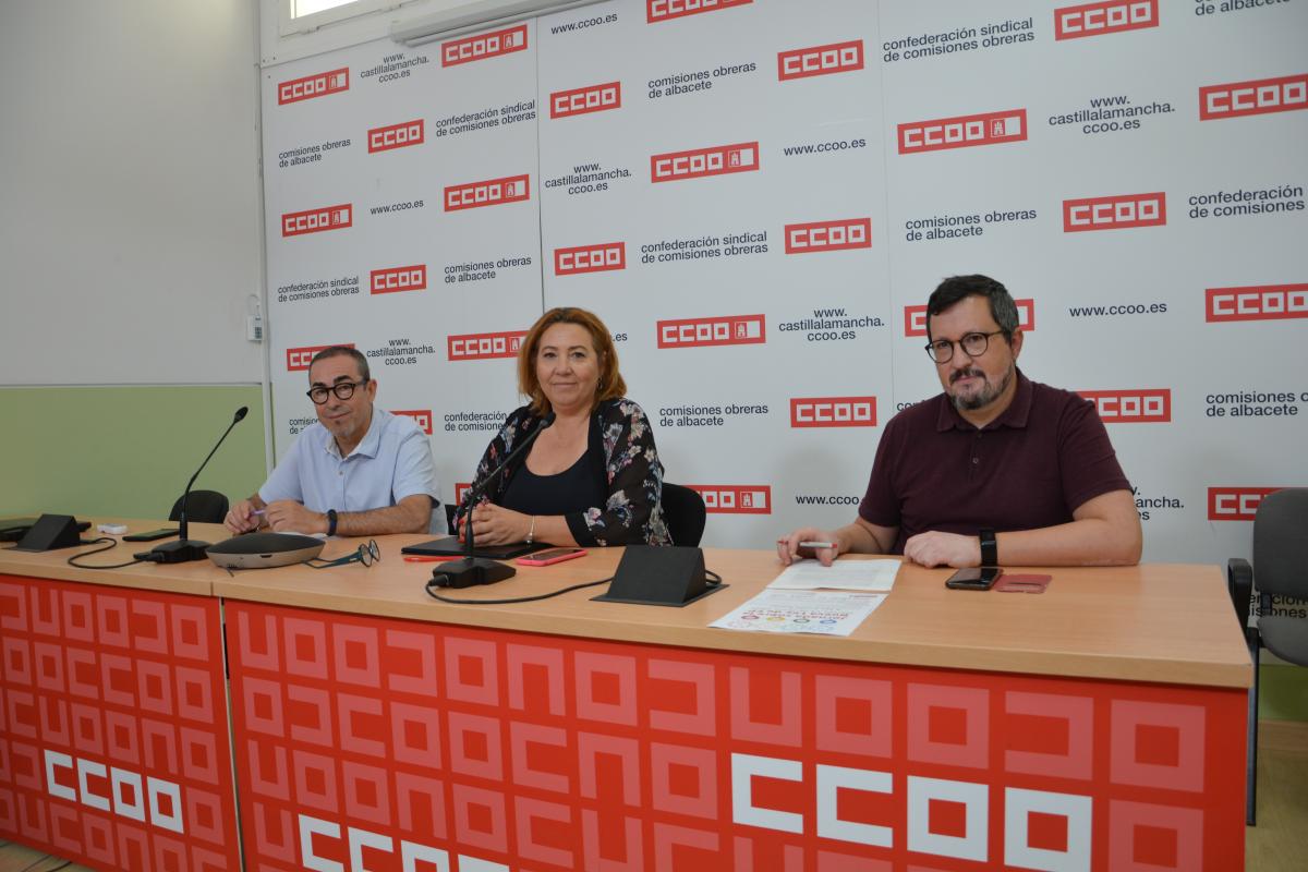 Rueda de prensa en Albacete, con Paco de la Rosa, Ana Delgado y Alberto Jiménez