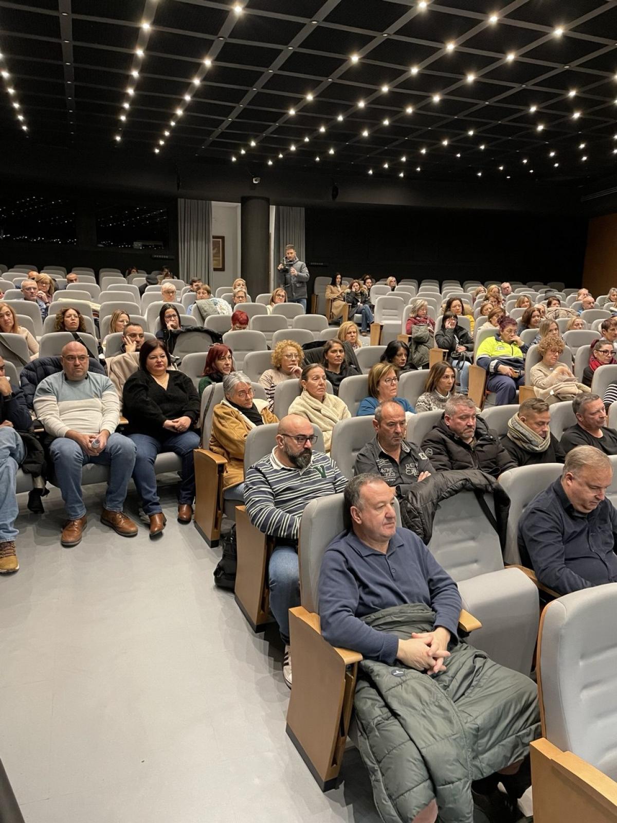 Asamblea preparatoria de la huelga de limpieza y ayuda a domicilio de Albacete