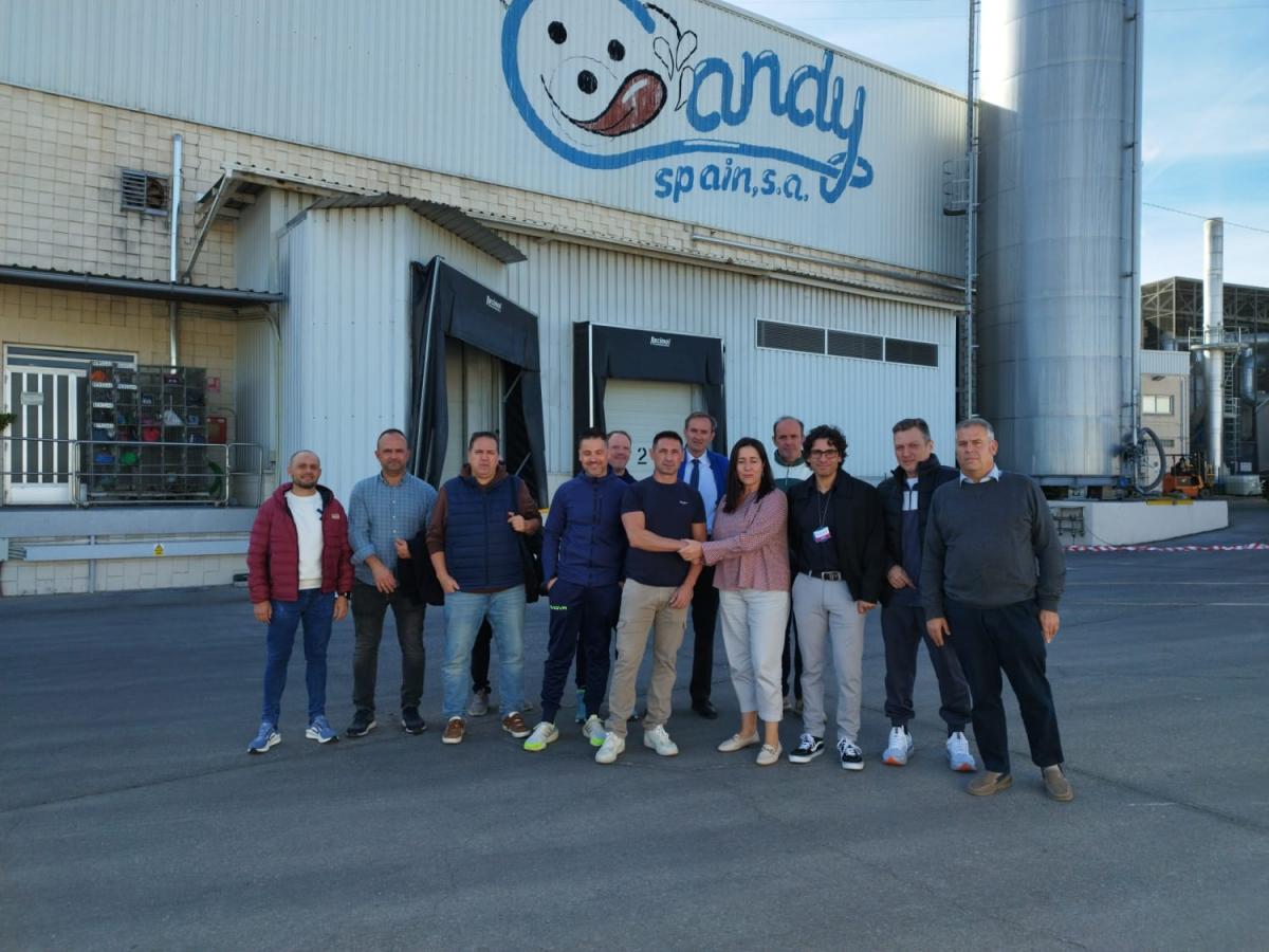 Firma del convenio con Candy Spain