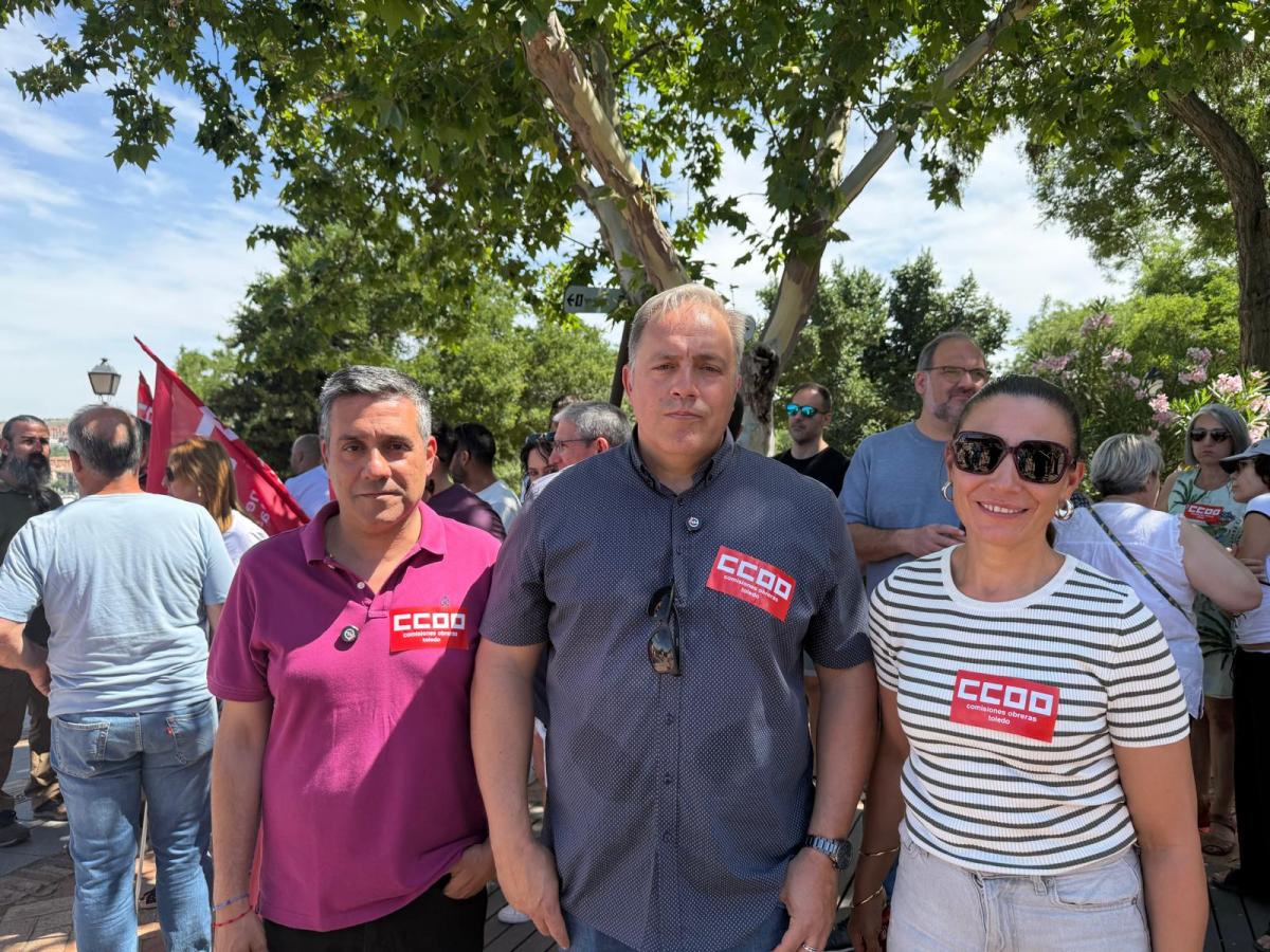 Concentracion contra el bloqueo de la negociación colectiva