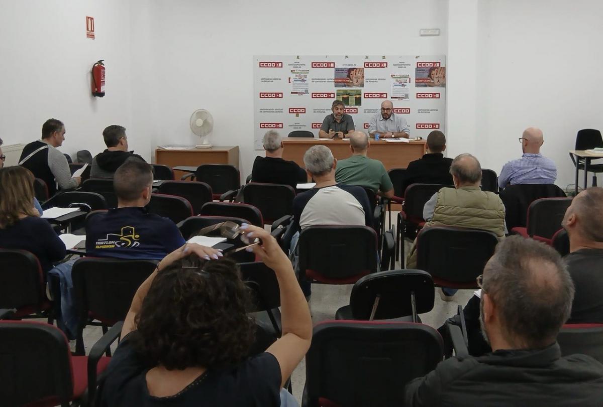 Asamblea del calzado en Almansa