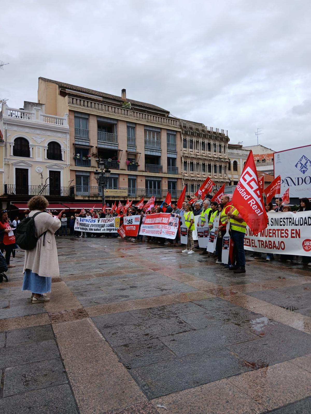 Concentración en Ciudad Real por el 28 de abril