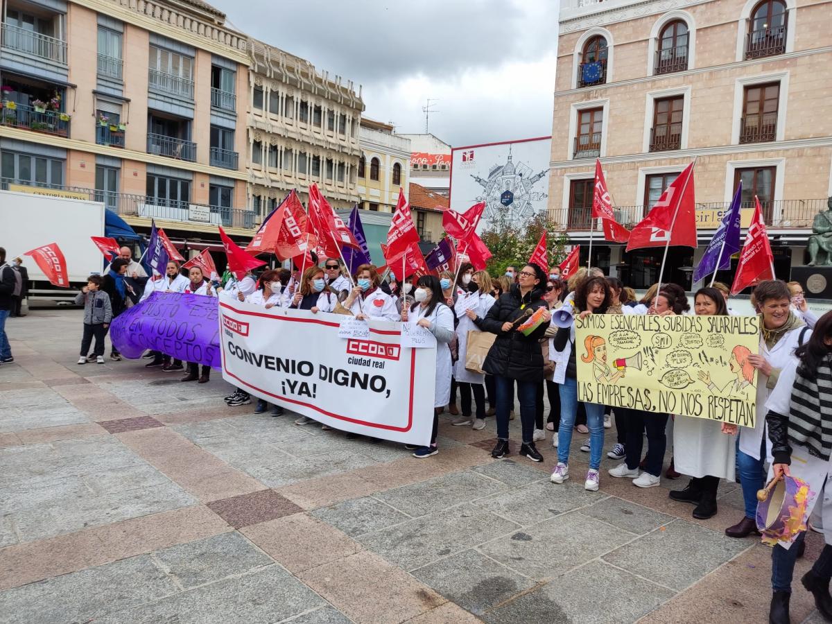 Protestas del colectivo de atención sociosanitaria en Ciudad Real