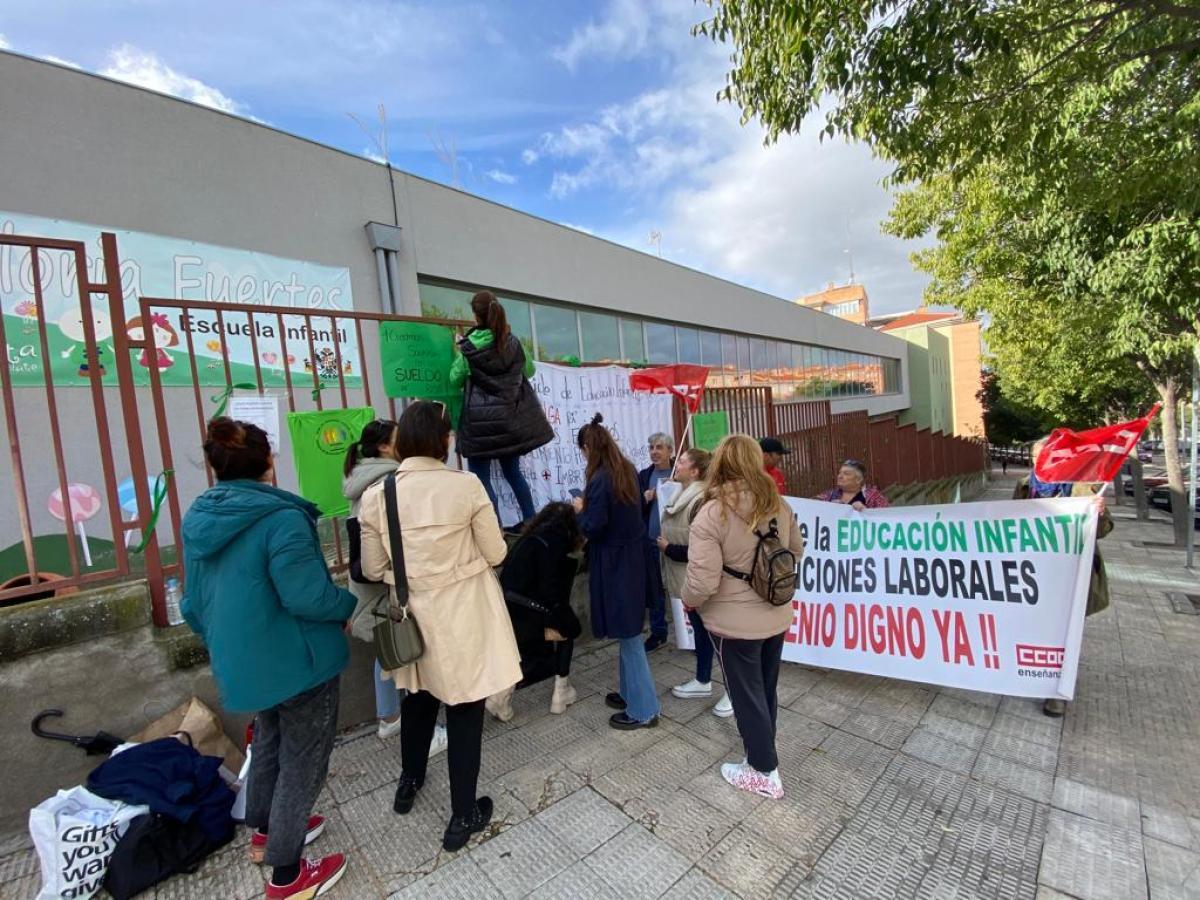 Protesta de las trabajadoras de las escuelas infantiles del Ayuntamiento de Toledo